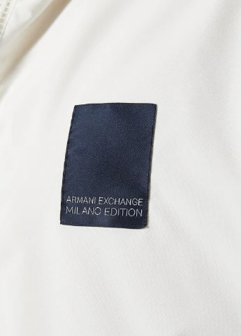 Молочная демисезонная ветровка Armani Exchange