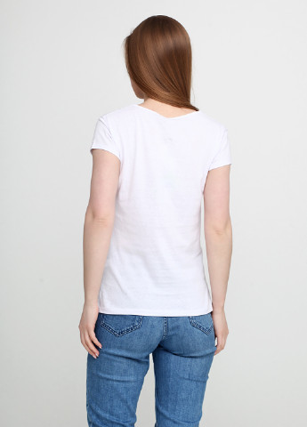 Белая летняя футболка OTTODIX