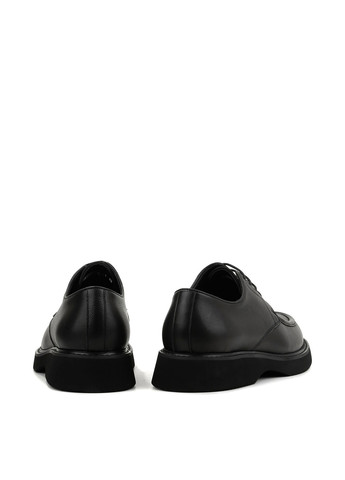 Черные классические, кэжуал туфли Le'BERDES на шнурках