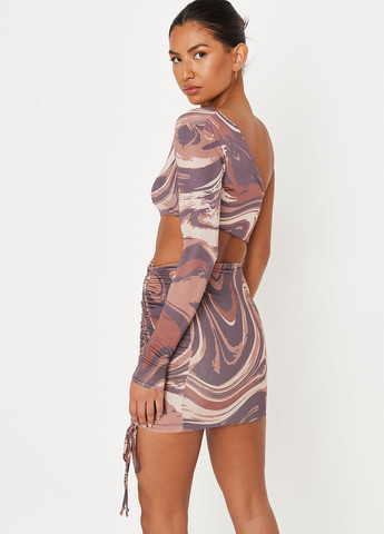 Серо-коричневое коктейльное платье на одно плечо Missguided с абстрактным узором