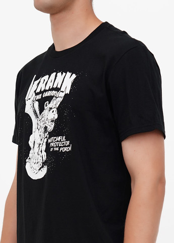 Чорна футболка District