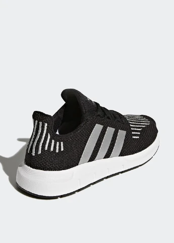 Кроссовки adidas Swift (75676070)