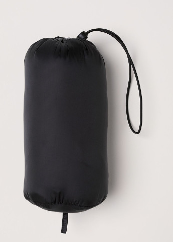 Черная демисезонная куртка пуховая H&M