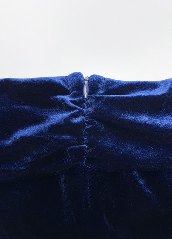 Темно-синее вечернее платье с открытыми плечами SHEIN однотонное