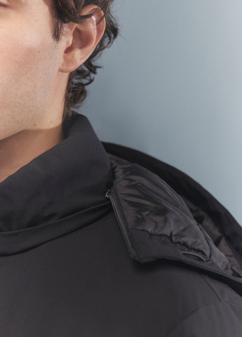 Чорна зимня куртка Springfield