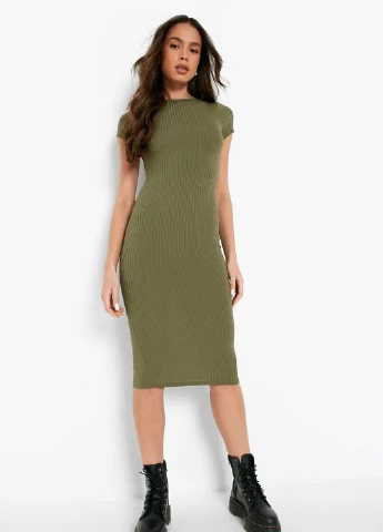 Оливковое (хаки) платье Boohoo