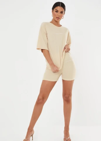 Світло-бежева всесезон піжама (футболка, шорти) футболка + шорти Missguided
