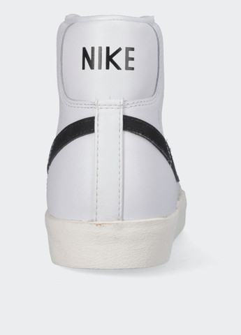 Белые демисезонные кроссовки Nike BLAZER MID 77 VNTG