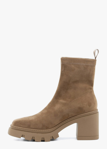 Осенние ботинки Le'BERDES на тракторной подошве из натуральной замши