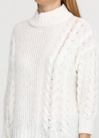 Белый демисезонный свитер Pretty