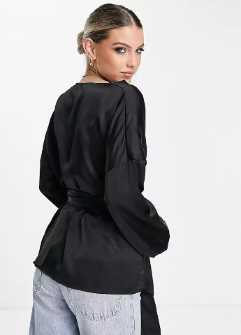 Черная демисезонная блуза с поясом Missguided