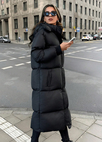 Черная зимняя куртка SHEIN