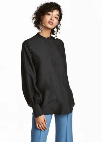 Чорна шовкова блузка H&M