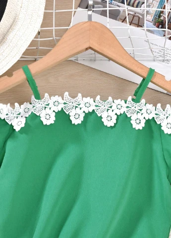 Зеленая однотонная блузка SHEIN летняя