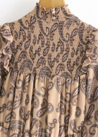 Бежева кежуал плаття жіноче в стилі бохо beige pattern Berni Fashion з абстрактним візерунком