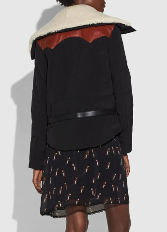 Чорна зимня куртка Coach