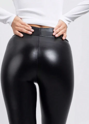 Черные демисезонные леггинсы SHEIN