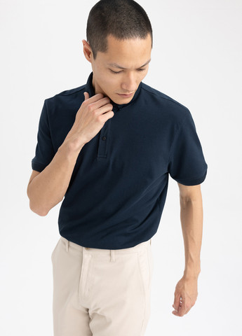 Темно-синяя футболка-поло для мужчин DeFacto однотонная