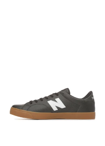 Чорні кросівки демісезон New Balance 210.0