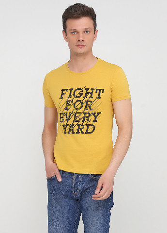 Желтая футболка с коротким рукавом LEXSUS