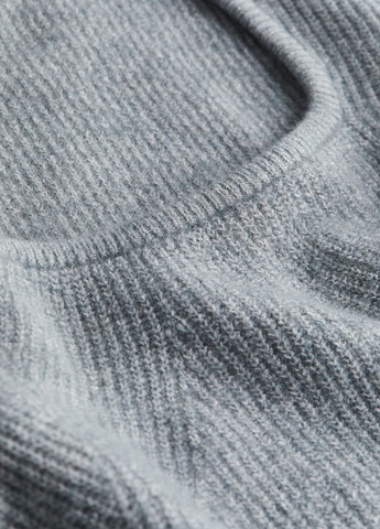 Сіро-голубий демісезонний светр H&M