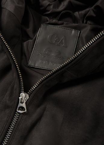 Чорна демісезонна вітровка C&A