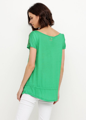 Зеленая летняя блуза Sassofono