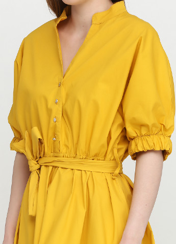 Желтое кэжуал платье Stella Milani однотонное