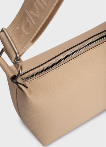 Сумка Calvin Klein Jeans (366292733)