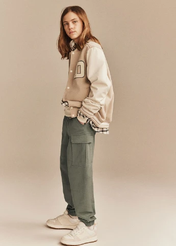 Хаки кэжуал демисезонные карго брюки H&M