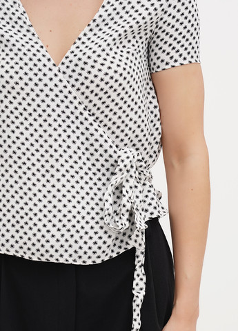 Біла блуза на запах Imperial