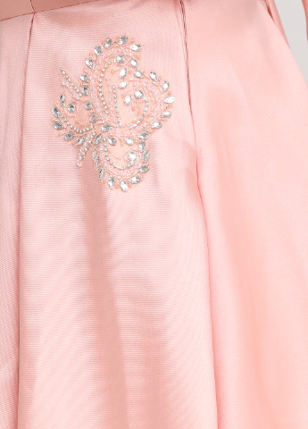 Персиковое вечернее платье Luxuar однотонное