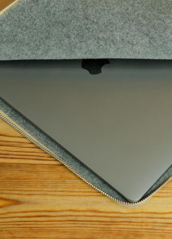 Кожаный чехол для MacBook на молнии с войлоком Дизайн №41 Berty (253862431)