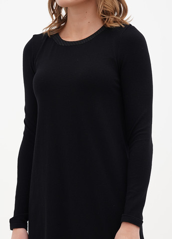 Чорна кежуал сукня Sassofono в смужку