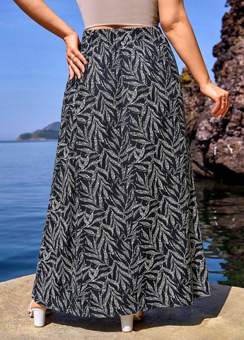 Черная кэжуал с рисунком юбка SHEIN клешированная