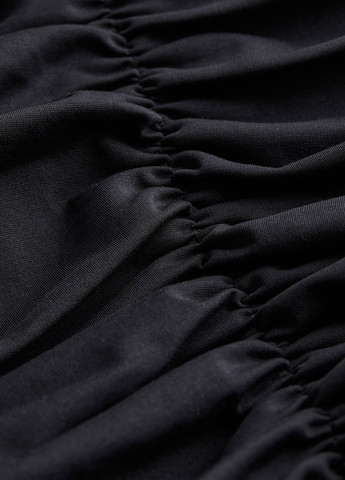 Черное кэжуал платье H&M однотонное