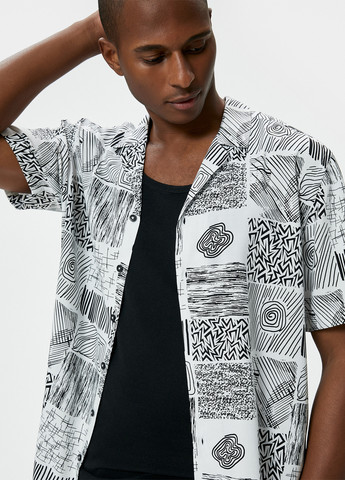 Белая кэжуал рубашка с рисунком KOTON