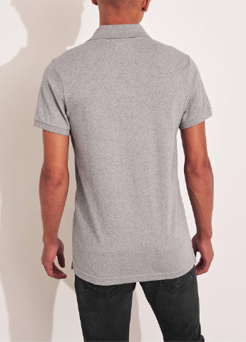 Серая футболка-поло для мужчин Hollister меланжевая