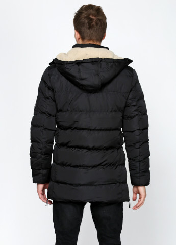 Черная зимняя куртка Яavin