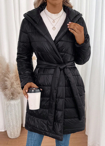 Черная демисезонная куртка SHEIN