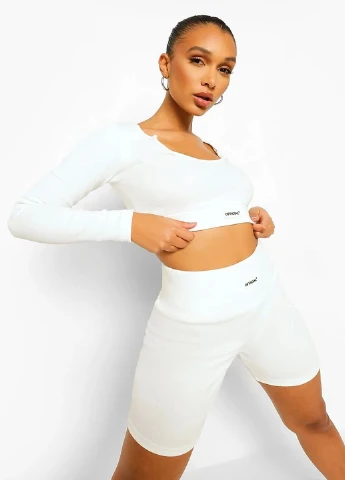 Топ Boohoo (252397451)