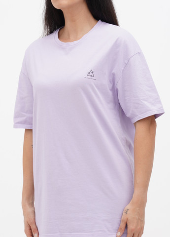 Сиреневая летняя футболка NU-IN