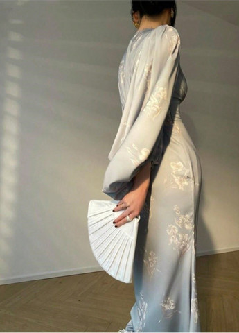 Блакитна вечірня сукня в стилі армпір SHEIN з квітковим принтом