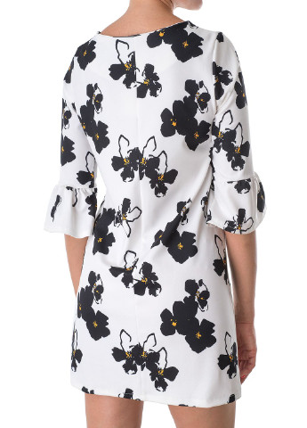 Белое кэжуал платье Miss Miss с цветочным принтом