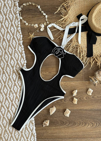 Чорний літній цільний купальник жіночий монокіні, суцільний, бандо NOVA VEGA
