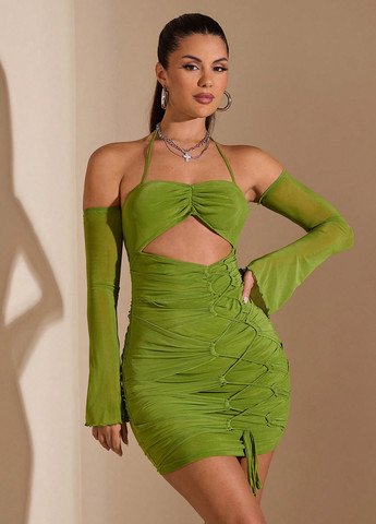 Зеленое кэжуал платье с открытыми плечами SHEIN однотонное