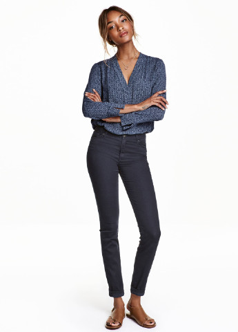 Темно-синие джинсовые демисезонные зауженные брюки H&M