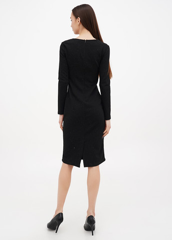 Чорна вечірня сукня силуетна Sassofono однотонна