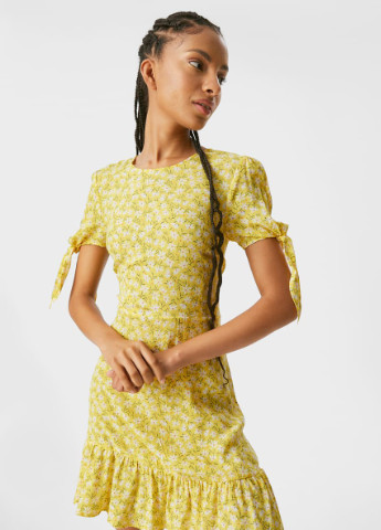 Желтое кэжуал платье C&A с цветочным принтом