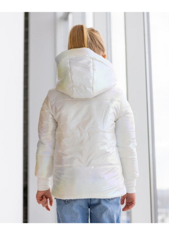 Молочная демисезонная куртка для девочки HART